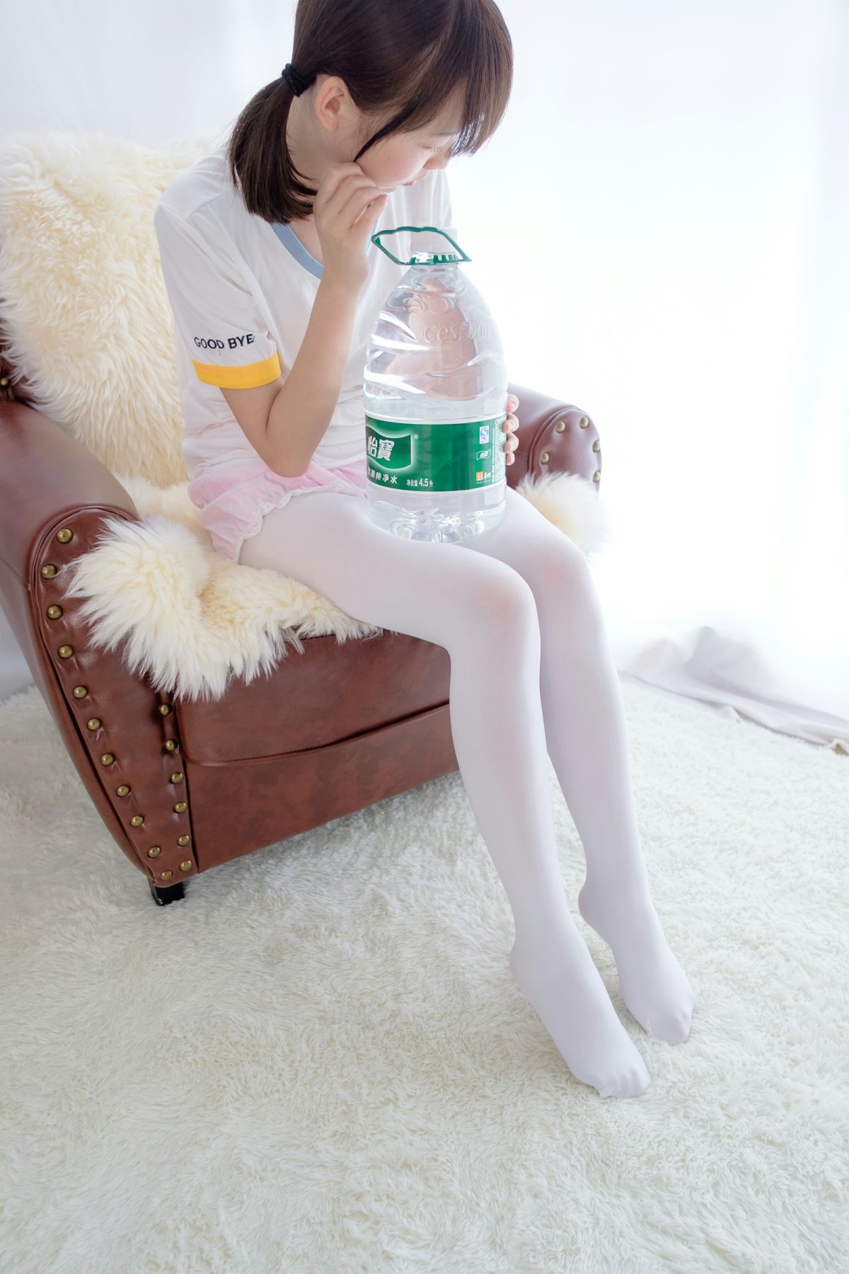 图片[5]-[森萝财团]R15-015白丝萝莉玩桶装水 – COSPLAY-御萝部落