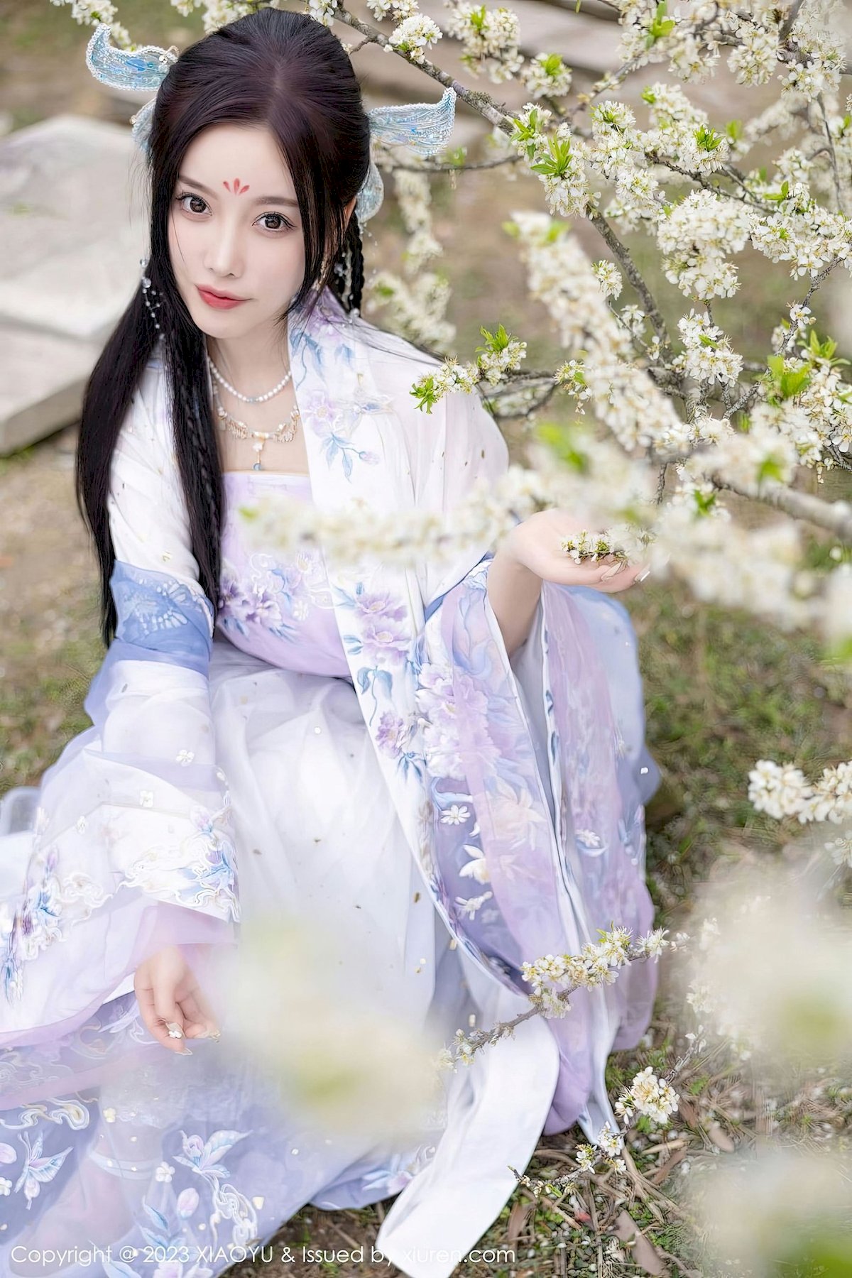 杨晨晨Yome - 古装服饰+白丝性感写真