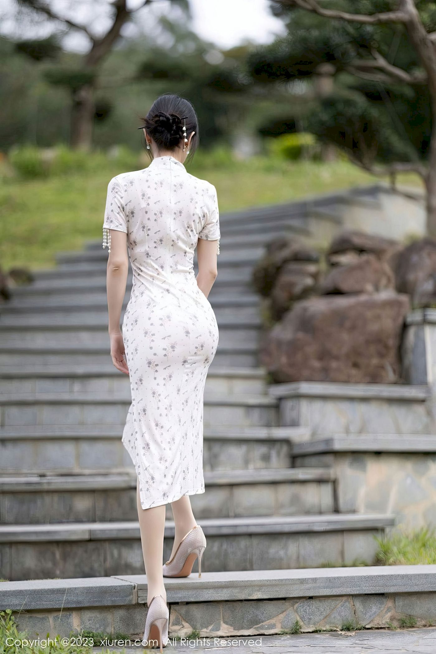 林星阑 - 短款旗袍+原色丝袜海南旅拍