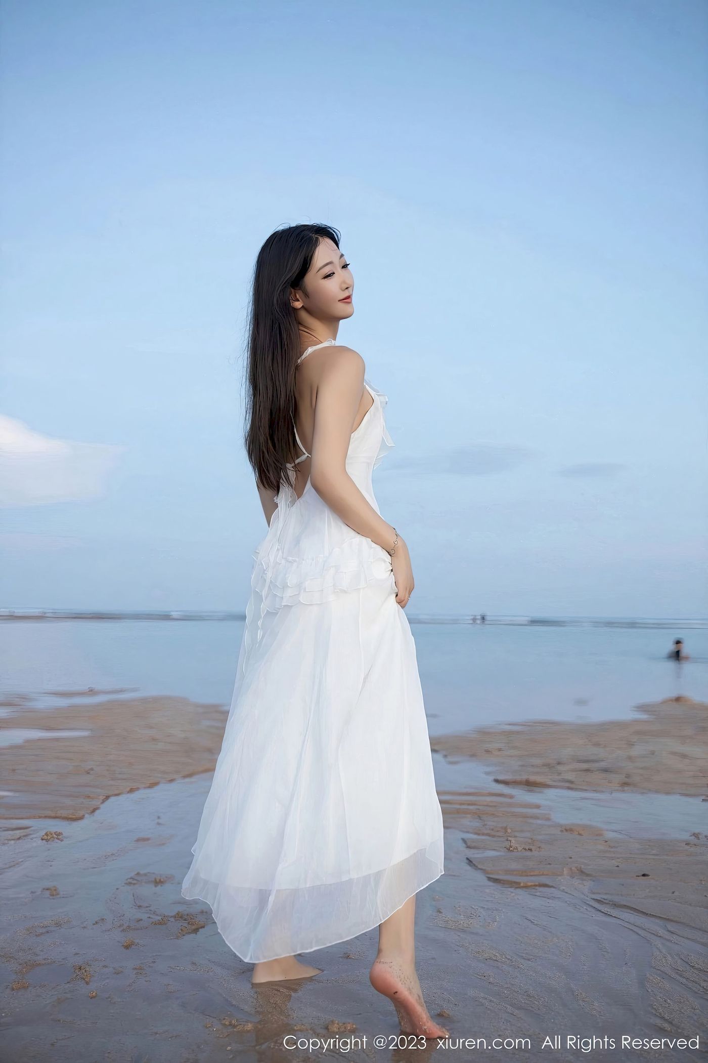 唐安琪 - 白色长裙+原色丝袜巴厘岛旅拍